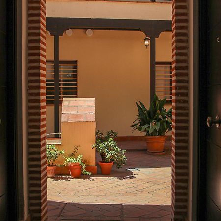 Charming Apt In The Center - 10M Walk Isla Magica Sevilla Buitenkant foto