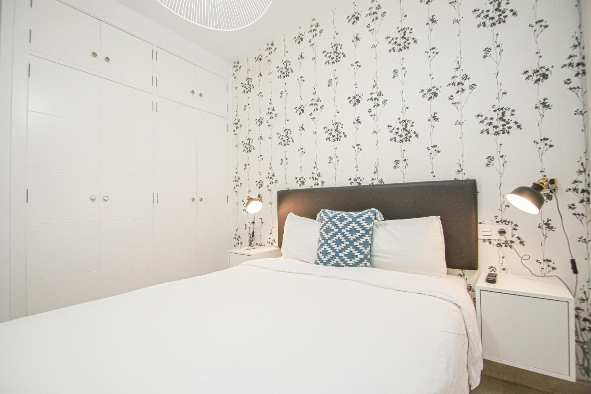 Charming Apt In The Center - 10M Walk Isla Magica Sevilla Buitenkant foto